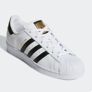 Addidas Superstar special edition Gold accents